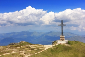 Carpathians hikking trekking Monument Bucegi